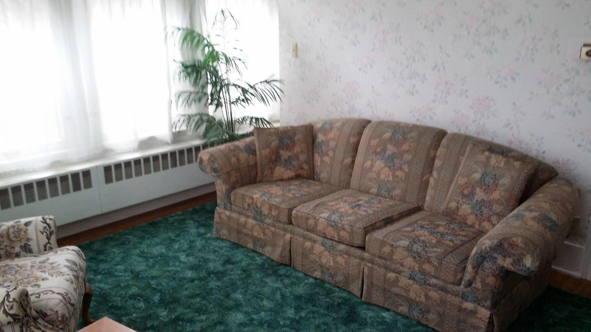 Chestnut Charm Bed & Breakfast Атлантик  Екстер'єр фото