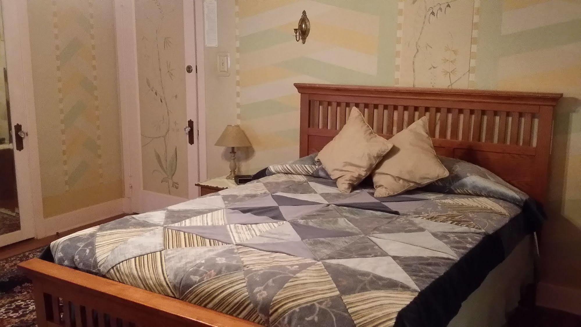 Chestnut Charm Bed & Breakfast Атлантик  Екстер'єр фото